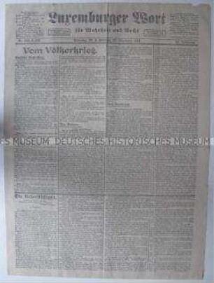 Wochenendausgabe der Tageszeitung "Luxemburger Wort" mit Nachrichten zum Kriegsgeschehen