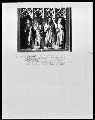 Vier Heiligenfiguren