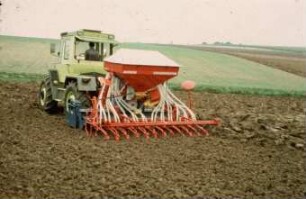 Fotografie: Drillkombination, Kreiselegge, Drillsaat, Pneumatische Verteilung