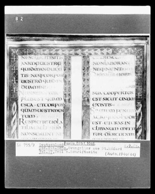 Evangeliar aus Saint-Médard in Soisson — Evangeliar aus Saint-Médard in Soisson, Folio 27versoTextblatt