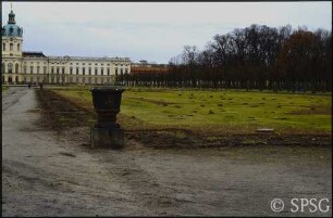 Berlin, Schlossgarten Charlottenburg, Restaurierung des Parterres.