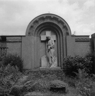 Äußerer Plauener Friedhof, Bernhardstraße