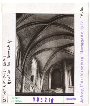 Lessay (Manche): Ehemalige Abteikirche, Gewölbe im Querschiff