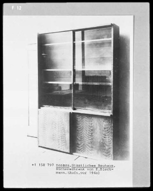 Bücherschrank