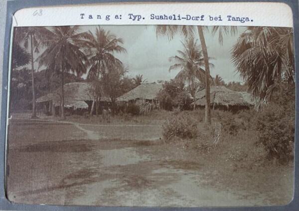 Tanga: Type. Swahili village near Tanga