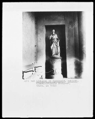 Klassizistische Statue