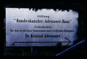 Am Adenauer-Haus 2.11.75.