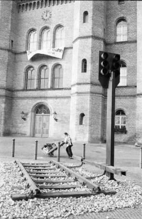 Berlin: S-Bahn Ausstellung; Betanien Künstlerhaus mit S-Bahn Ausstellung