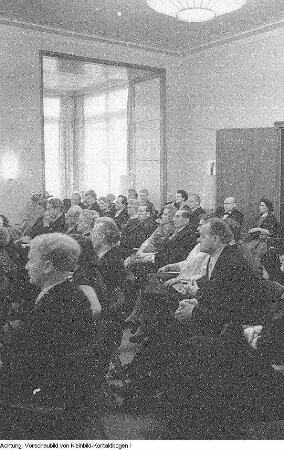 Dresden, Dresdner Klub, Einweihungsveranstaltung, Veranstaltung mit dem Schriftsteller Anton Zischka, Außenansichten des Klubgebäudes, dem Lingnerschloss, März 1957