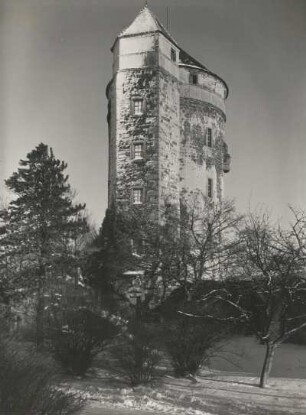 Burg Stolpen, Blick über den vierten Hof zum Johannisturm (Coselturm) im Winter