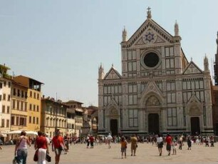 Aussenansicht der Franziskanerkirche Santa Croce