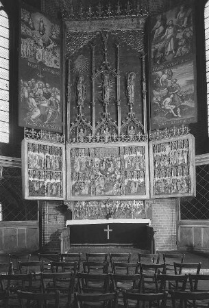 Stendal. St. Marien, Inneres, Altar