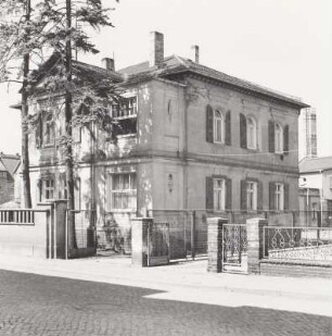 Villa, Pegau