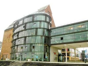 Rostock: Business-Center im Stadthafen (Silohalbinsel)