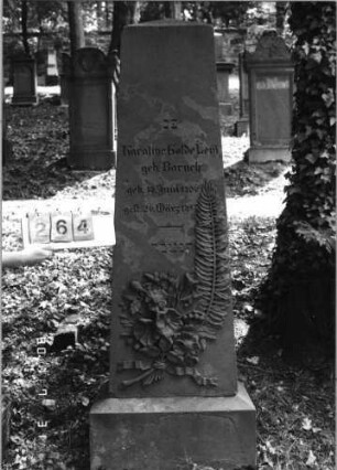 Grabstein 264 (Index: 99790201) Maße HxBxT: 192x44x36 cm: Grabstein 264