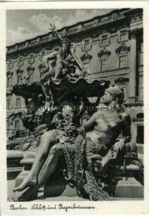 Der Neptunbrunnen vor dem Berliner Schloss