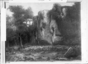 Landschaft mit Fels und Bäumen