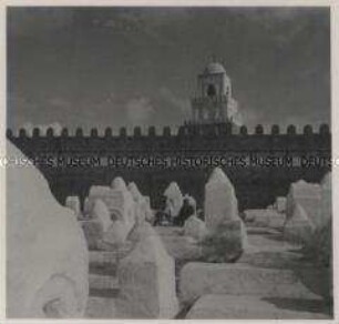 Tunis, Der große Friedhof der fremden Pilger in Kairouan