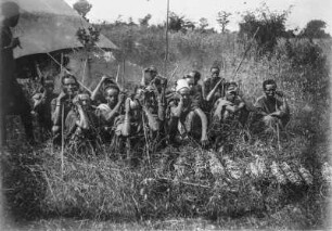 Gruppenportrait : Gruppenportrait mehrerer Männer der Tutsi