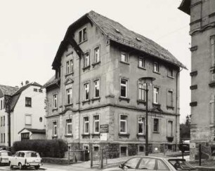 Mittweida, Wohnhaus : Mittweida. Wohnhaus, Schulstraße 9, (um 1895). Straßenansicht