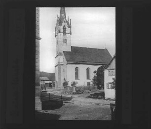 Betra: Kirche von außen