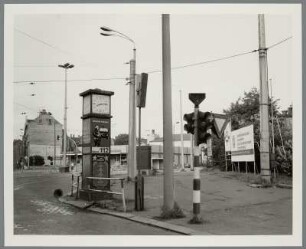 Straßenkreuzung Dieskaustraße, Windorfer Straße, Leipzig (Verhütet Brände!)