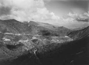Eisenbahn : Eisenbahnschienen im Gebirge von Eritrea