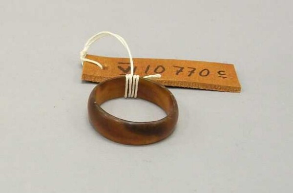 Finger ring