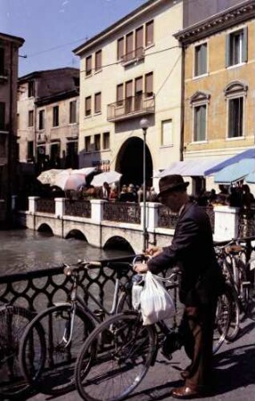 Treviso: Flussbrücke am Fischmarkt