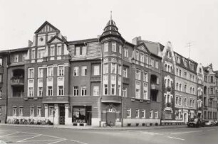 Torgau. Wohnhäuser mit Läden, Friedrichplatz 7/Bahnhofstraße 15. Eckansicht