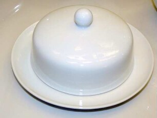 Butterdose aus dem Porzellanservice "Arzberg 1350"