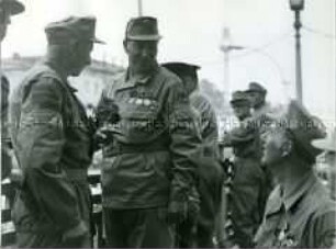 Parade der Kampfgruppen zum 10.Jahrestag des Mauerbaus