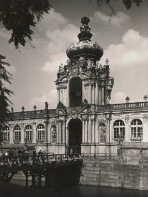 Dresden. Zwinger. Kronentor