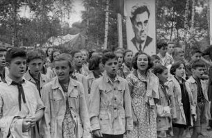 Pionierrepublik "Ernst Thälmann" in Wuhlheide : Pioniere im Zeltlager