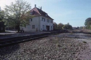 Bad Boll Empfangsgebäude Bahnsteig Laderampe
