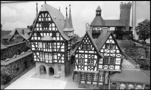 Gütenbach: Faller Spielwaren, Spielzeug Modelle, Altstadtmodelle