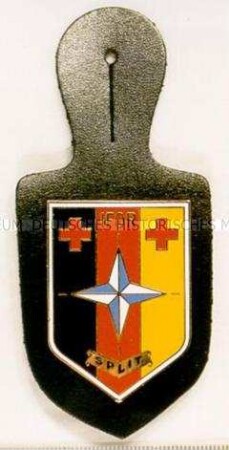 Bundeswehr-Brustanhänger IFOR für Sanitäts-Personal in Split, mit Roten Kreuz