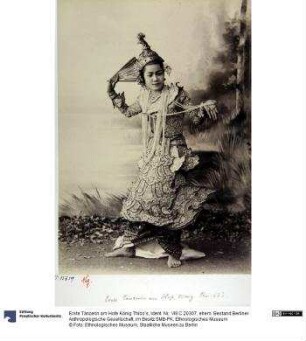 Erste Tänzerin am Hofe König Thibō’s
