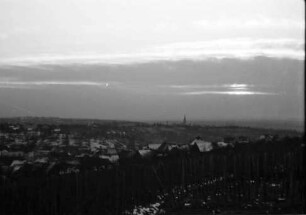Varnhalt; Baden-Baden: Blick ins Rheintal mit Wolkenstimmung