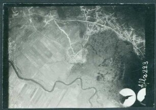 Foto eines unbekannten Geländes (Luftbild)