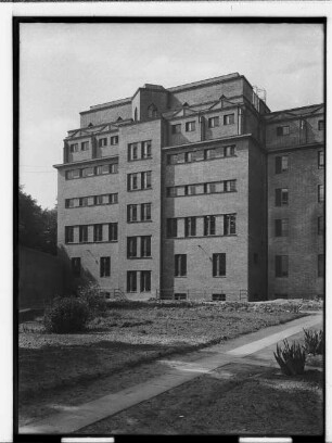 Untersuchungsgefängnis [Erweiterungsbau] (Hamburg-Neustadt): Teil-Gebäudeansicht : SchumacherWV Nr. 257