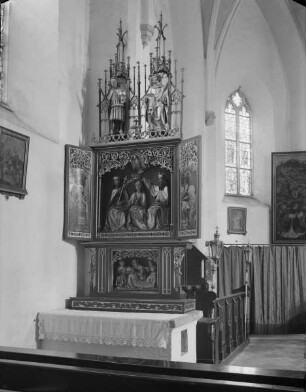 Nördlicher Seitenaltar — Altar geöffnet