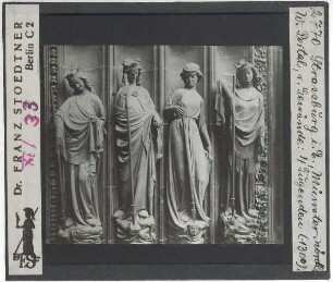 Straßburg, Münster : Rechtes Gewände, Westliches Portal: 4 Tugenden