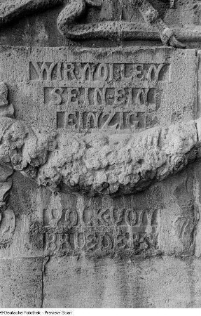 Inschrift am Neuen Rathaus