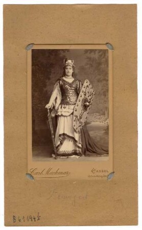Portrait der Schauspielerin Martha Baumgart
