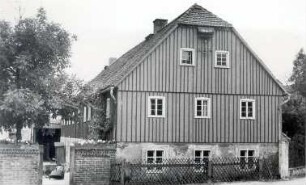 Wohngebäude in Ebendörfel : Bauwesen - Wohnung, Exterieur. Ort: Bělšecy / Ebendörfel. Haus Nr. 5