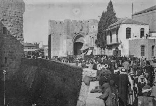 Straßenszene in Jerusalem (HAPAG-Mittelmeerfahrt der Oceana Leonhardt 1929)