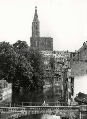Blick über die Ill, Richtung Münster