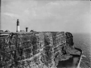Leuchtturm : Leuchtturm auf dem Oberland der Insel Helgoland
