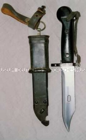 Seitengewehr, Modell 1959, mit Scheide zur MPi Kalaschnikow AK 47